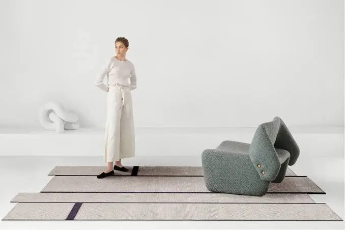 Tappeto Amini in ambiente contemporaneo con arredi di design